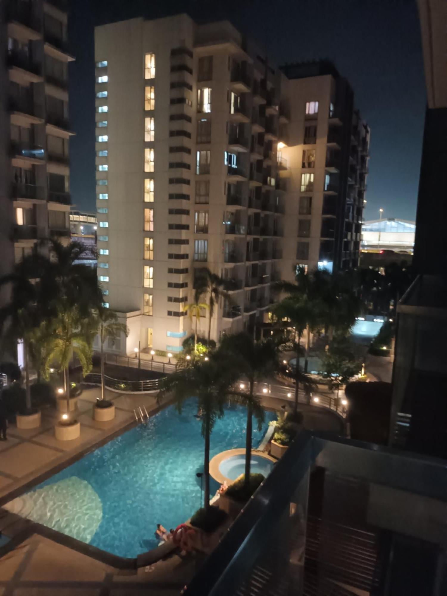 3N Palm Tree Villas Manila Bilik gambar